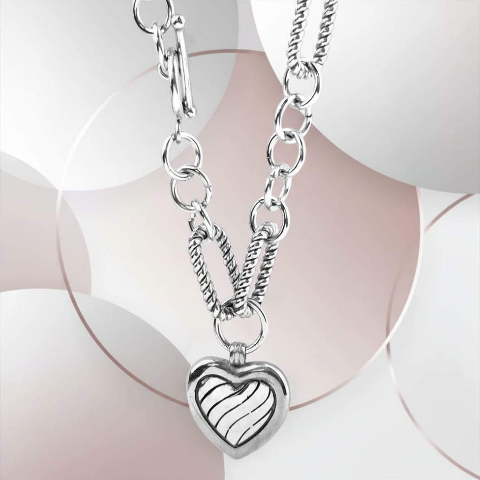Encantador -  Collar con Dije de Corazon
