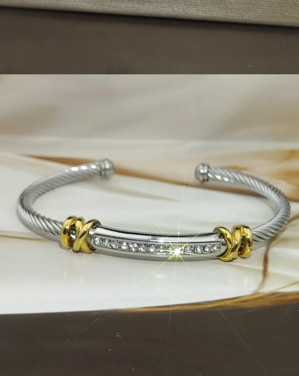 Pulseras con Diamantes Simulados en Acero Inoxidable