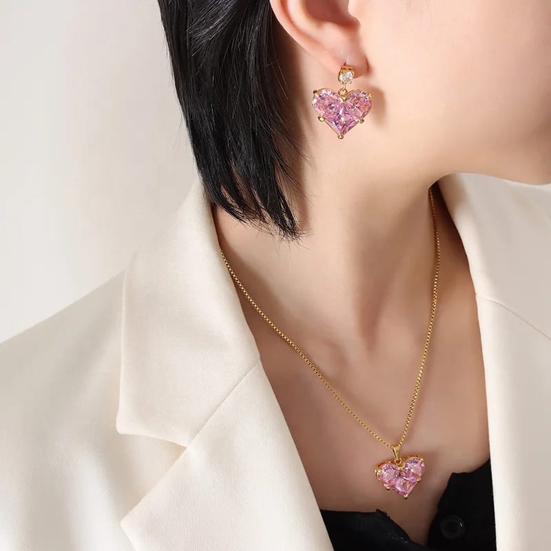 Conjunto de collar y aretes con corazón rosado de acero inoxidable