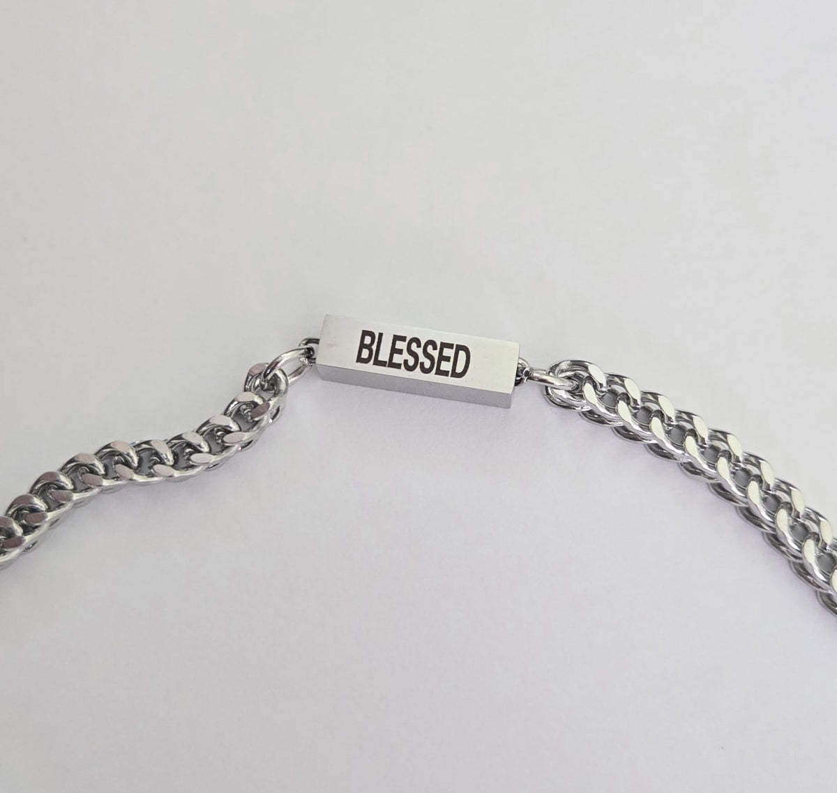 Pulsera Espiritual Grabada en Acero Inoxidable – Faith/Blessed/Empowered – Dorado/Plateado – Golden Touch by Kanny