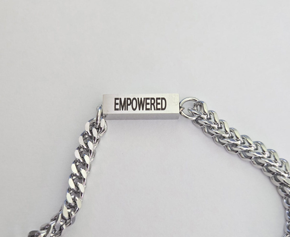Pulsera Espiritual Grabada en Acero Inoxidable – Faith/Blessed/Empowered – Dorado/Plateado – Golden Touch by Kanny